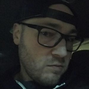 Meet your Posher, Cameron